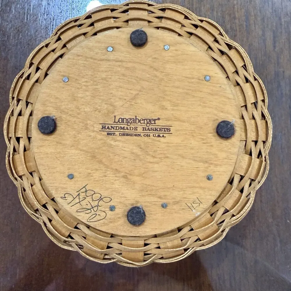 Longaberger 2004 Round Small Basket 6” With Inserts But NO LID Red Liner